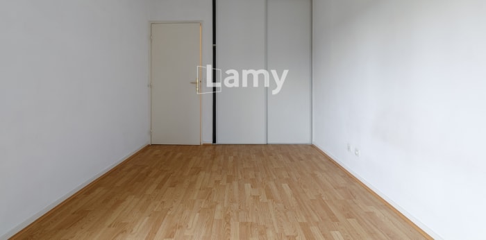 Image 9 sur 12 - Appartement  ·  Vente · Lyon (69003) · 3 pièces · 74m²