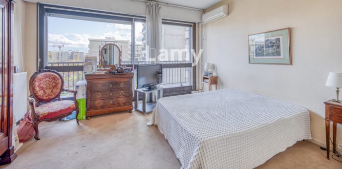 Image 4 sur 8 - Appartement  ·  Vente · Merignac (33700) · 1 pièce · 150m²