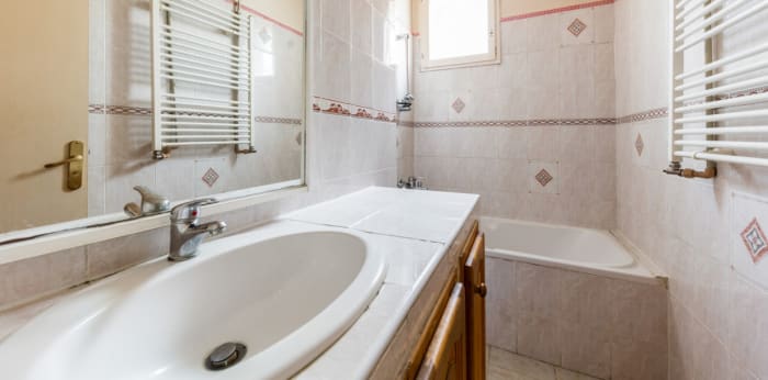 Image 10 sur 13 - Appartement  ·  Vente · Nimes (30000) · 4 pièces · 70m²