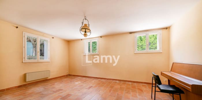 Image 11 sur 15 - Maison/villa  ·  Vente · Le Tholonet (13100) · 10 pièces · 350m²