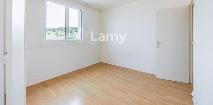 Image 9 sur 15 - Appartement  ·  Vente · Sevres (92310) · 4 pièces · 63m²