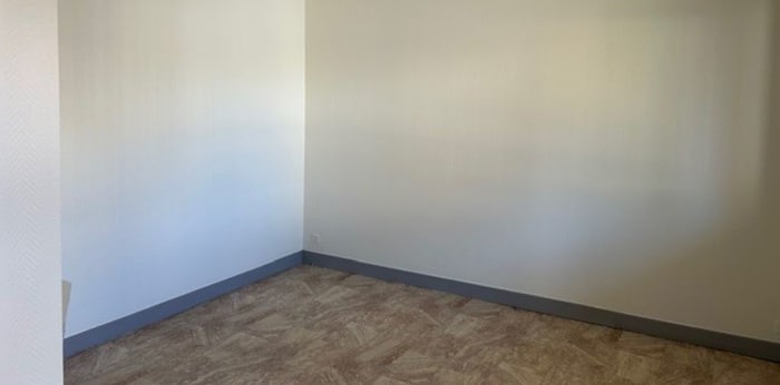 Image 4 sur 9 - Local  ·  Vente · Auxerre (89000) · 2 pièces · 29m²