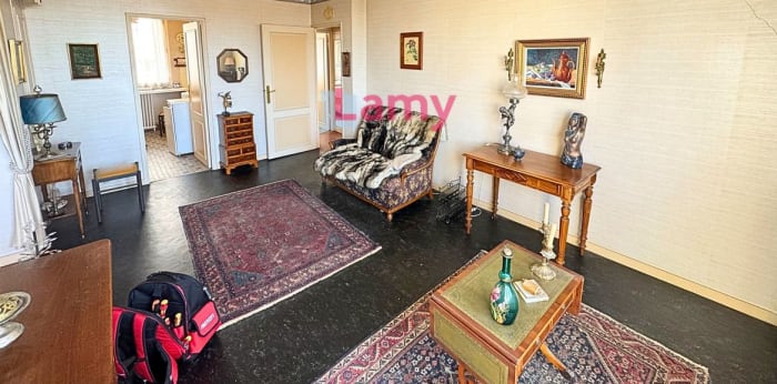 Image 1 sur 6 - Appartement  ·  Vente · Limoges (87000) · 4 pièces · 67m²