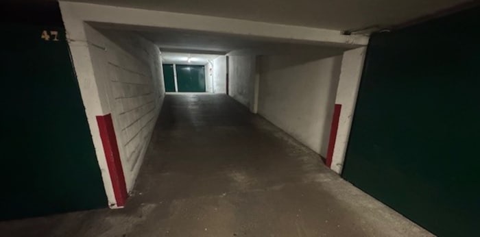 Image 6 sur 6 - Parking/box  ·  Vente · Paris (75017) · 11m²