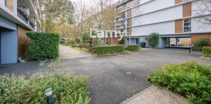 Image 11 sur 13 - Appartement  ·  Vente · Bordeaux (33300) · 3 pièces · 68m²