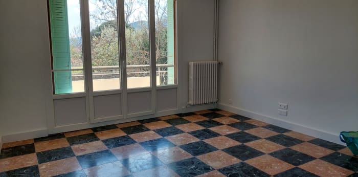 Image 3 sur 10 - Appartement  ·  Vente · Sisteron (04200) · 4 pièces · 75m²