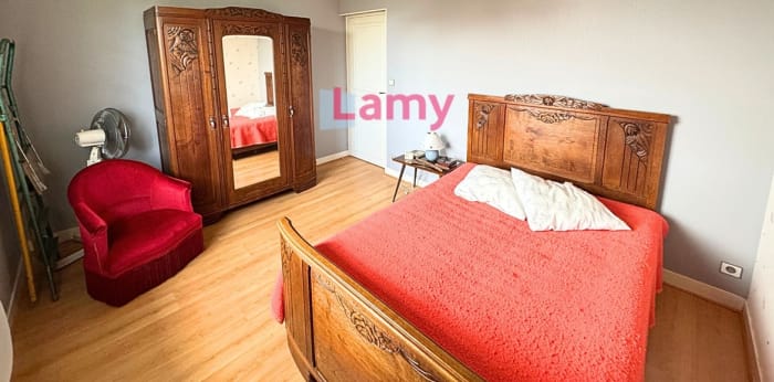 Image 4 sur 8 - Maison/villa  ·  Vente · Vicq Sur Breuilh (87260) · 7 pièces · 132m²