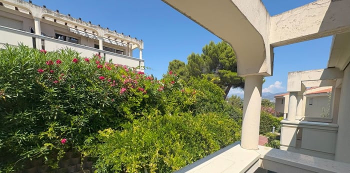 Image 5 sur 7 - Maison/villa  ·  Vente · Nice (06200) · 4 pièces · 92m²