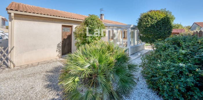 Image 8 sur 17 - Maison/villa  ·  Vente · Bruges (33520) · 5 pièces · 94m²