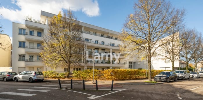 Image 1 sur 9 - Appartement  ·  Vente · Nancy (54000) · 2 pièces · 48m²