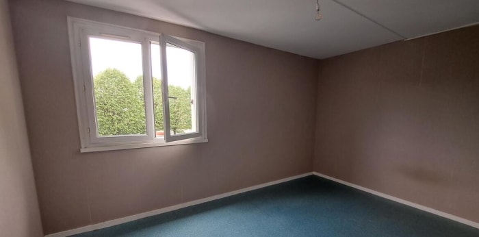 Image 7 sur 17 - Appartement  ·  Vente · Tinqueux (51430) · 6 pièces · 114m²