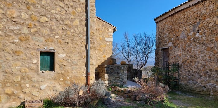 Image 17 sur 22 - Maison/villa  ·  Vente · Montfort (04600) · 6 pièces · 287m²