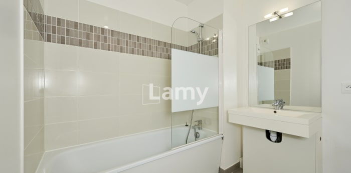 Image 8 sur 11 - Appartement  ·  Vente · Moissy Cramayel (77550) · 3 pièces · 59m²