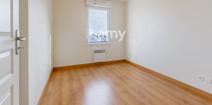 Image 8 sur 10 - Appartement  ·  Vente · Les Sables D Olonne (85100) · 3 pièces · 56m²