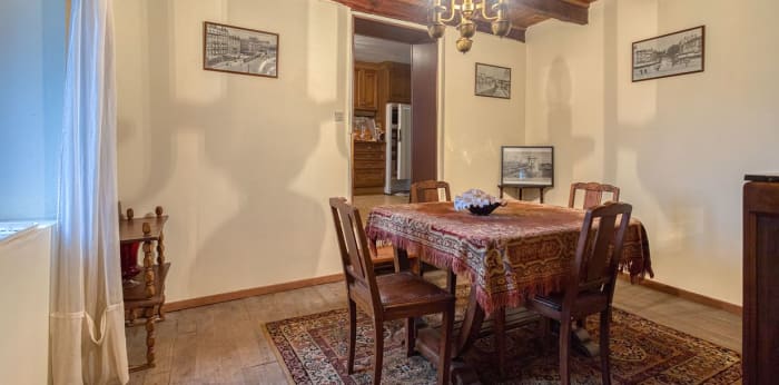 Image 5 sur 10 - Maison/villa  ·  Vente · Vallieres Sur Fier (74150) · 9 pièces · 178m²