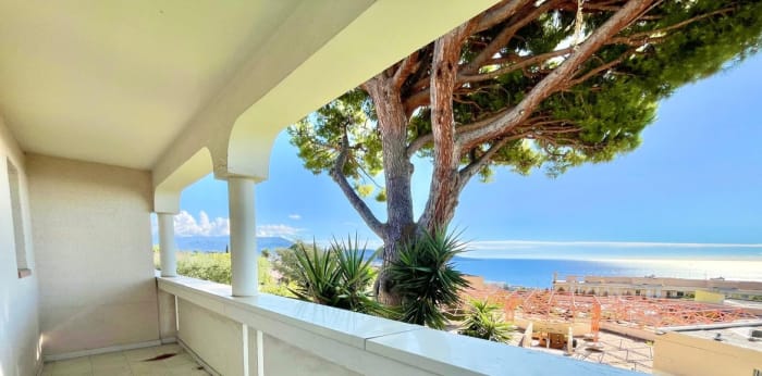 Image 5 sur 11 - Maison/villa  ·  Vente · Nice (06200) · 4 pièces · 90m²