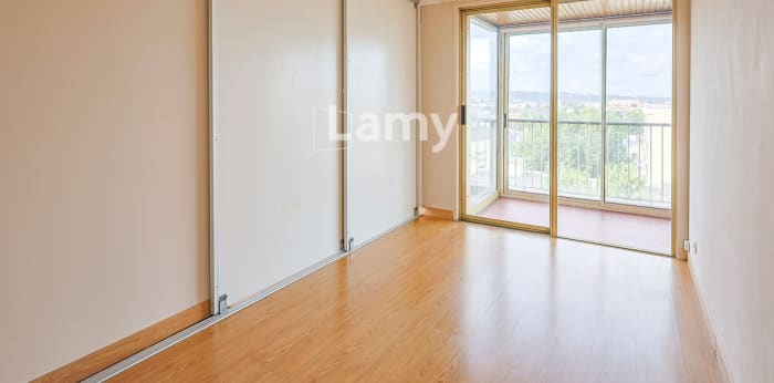 Image 5 sur 13 - Appartement  ·  Vente · Pau (64000) · 3 pièces · 76m²