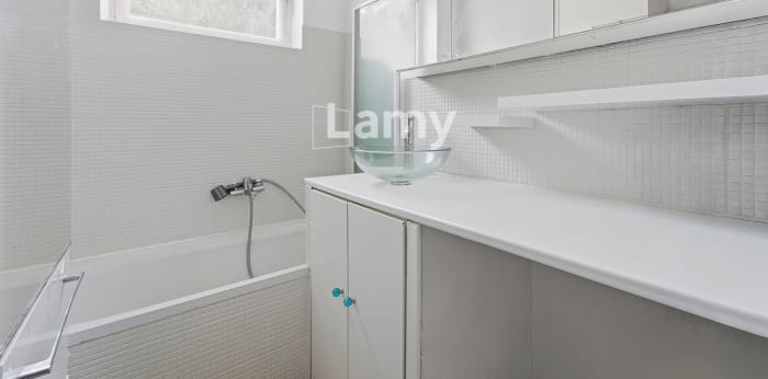Image 8 sur 8 - Appartement  ·  Vente · Nice (06100) · 5 pièces · 75m²