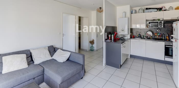 Image 3 sur 8 - Appartement  ·  Vente · Clermont Ferrand (63100) · 2 pièces · 41m²