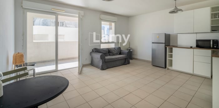 Image 2 sur 6 - Appartement  ·  Vente · Marseille 03 (13003) · 2 pièces · 43m²