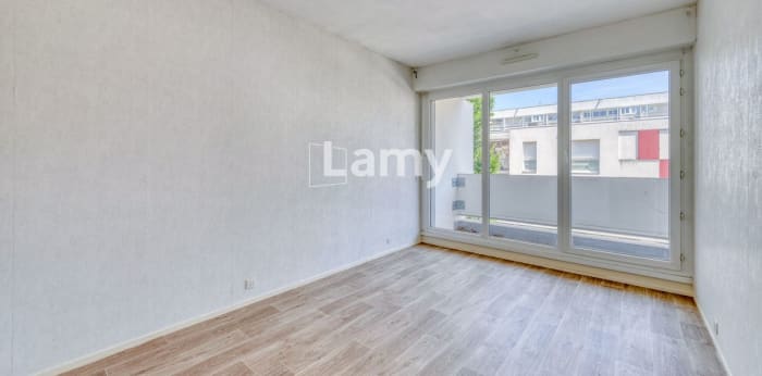 Image 2 sur 14 - Appartement  ·  Vente · Lormont (33310) · 3 pièces · 66m²