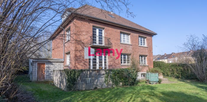Image 7 sur 12 - Maison/villa  ·  Vente · Valenciennes (59300) · 8 pièces · 238m²