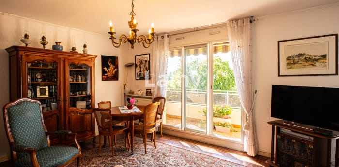 Image 5 sur 11 - Appartement  ·  Vente · Pau (64000) · 4 pièces · 83m²
