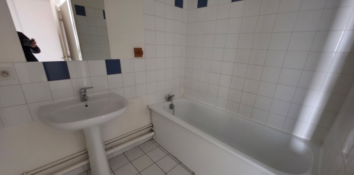 Image 8 sur 10 - Appartement  ·  Vente · Bordeaux (33200) · 3 pièces · 69m²