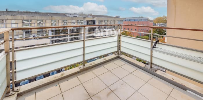 Image 2 sur 8 - Appartement  ·  Vente · Colomiers (31770) · 2 pièces · 44m²