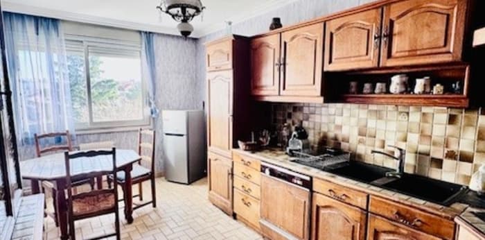 Image 14 sur 15 - Appartement  ·  Vente · Villeurbanne (69100) · 4 pièces · 96m²