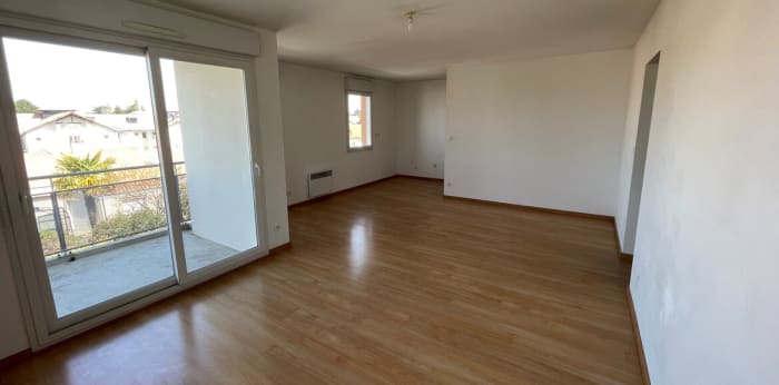 Image 2 sur 10 - Appartement  ·  Vente · St Sebastien Sur Loire (44230) · 3 pièces · 64m²