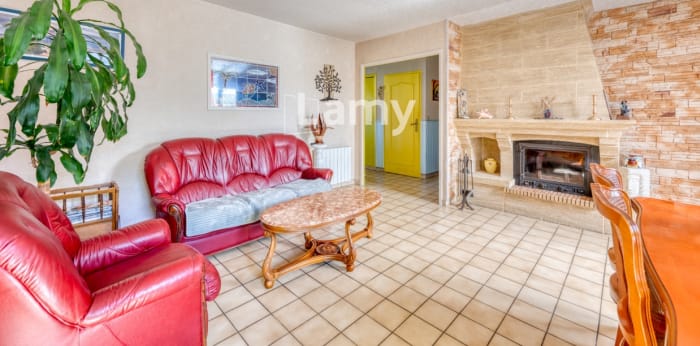 Image 2 sur 12 - Maison/villa  ·  Vente · Bruges (33520) · 5 pièces · 94m²