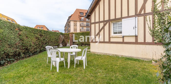 Image 2 sur 8 - Maison/villa  ·  Vente · Villers Sur Mer (14640) · 2 pièces · 29m²