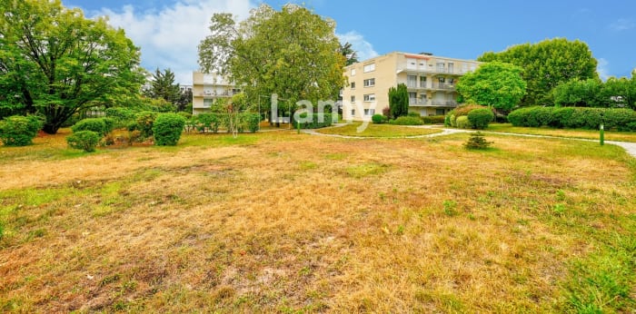Image 10 sur 19 - Appartement  ·  Vente · Rueil Malmaison (92500) · 3 pièces · 69m²