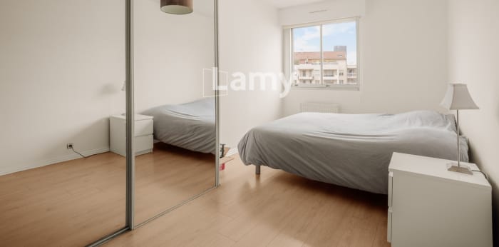 Image 5 sur 8 - Appartement  ·  Vente · Lyon (69007) · 4 pièces · 86m²