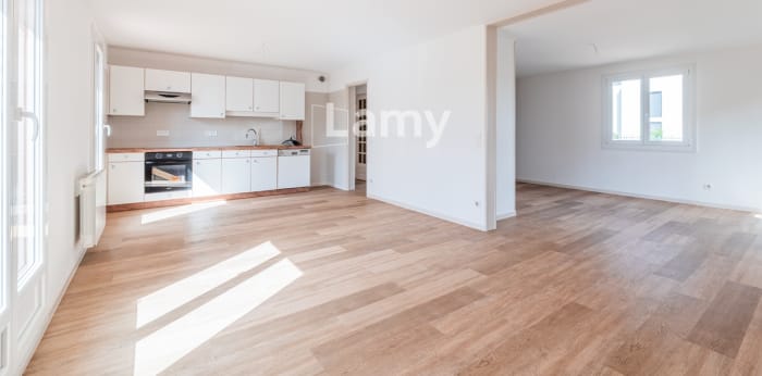 Image 3 sur 12 - Maison/villa  ·  Vente · Brumath (67170) · 5 pièces · 104m²