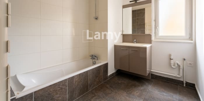 Image 8 sur 9 - Appartement  ·  Vente · Schiltigheim (67300) · 3 pièces · 64m²