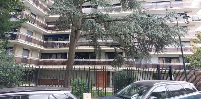 Image 1 sur 4 - Appartement  ·  Vente · Bourg La Reine (92340) · 1 pièce · 21m²