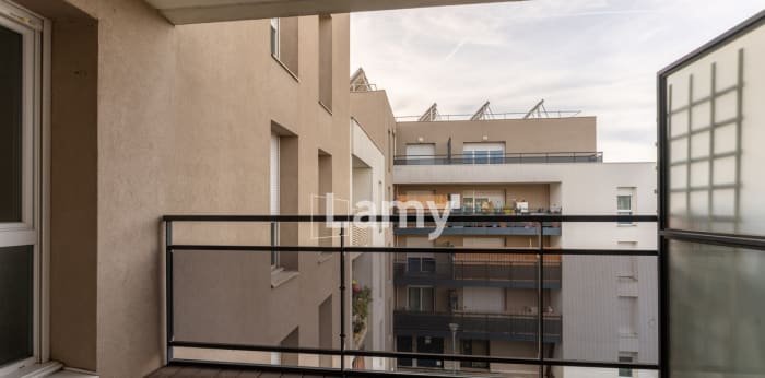 Image 6 sur 9 - Appartement  ·  Vente · Oullins Pierre Benite (69310) · 2 pièces · 45m²