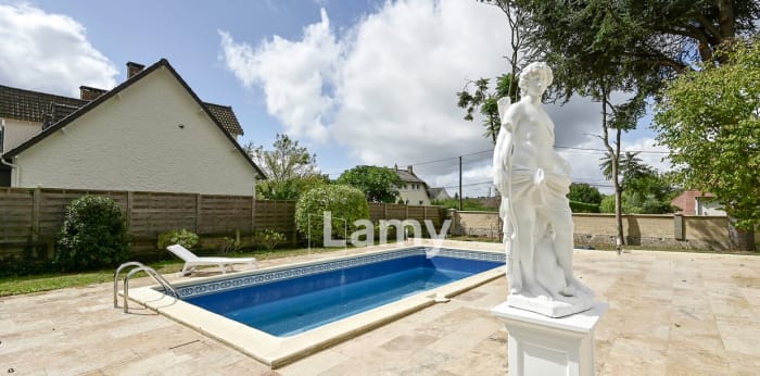 Image 3 sur 26 - Maison/villa  ·  Vente · Saintry Sur Seine (91250) · 7 pièces · 199m²