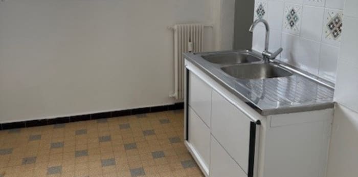 Image 4 sur 8 - Appartement  ·  Vente · Salon De Provence (13300) · 5 pièces · 82m²