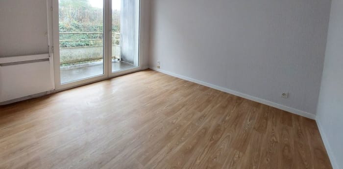 Image 4 sur 8 - Maison/villa  ·  Vente · Chateauroux (36000) · 5 pièces · 100m²