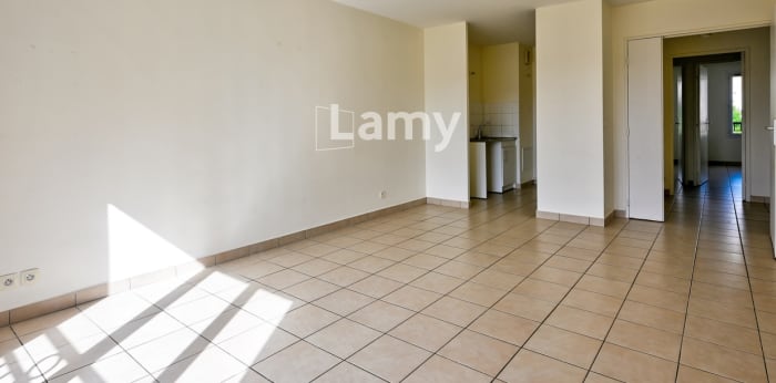 Image 8 sur 14 - Appartement  ·  Vente · Poissy (78300) · 3 pièces · 64m²