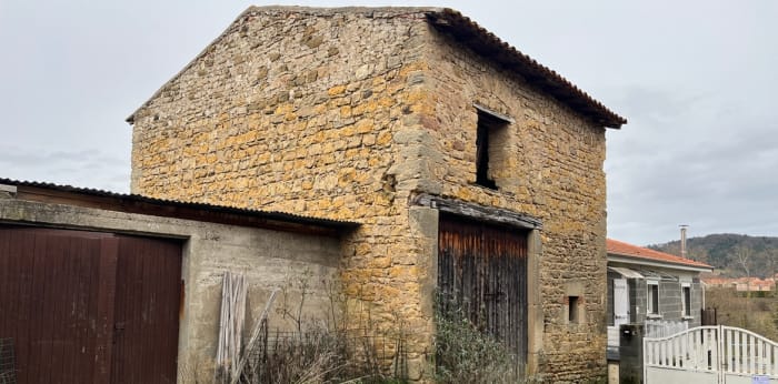 Image 3 sur 10 - Maison/villa  ·  Vente · Lamontgie (63570) · 3 pièces · 70m²