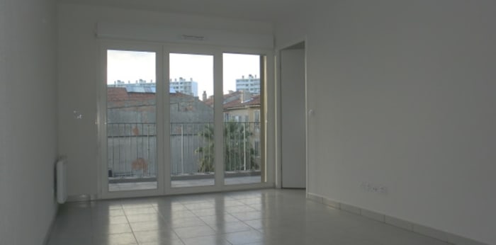 Image 1 sur 6 - Appartement  ·  Vente · Marseille (13003) · 2 pièces · 35m²
