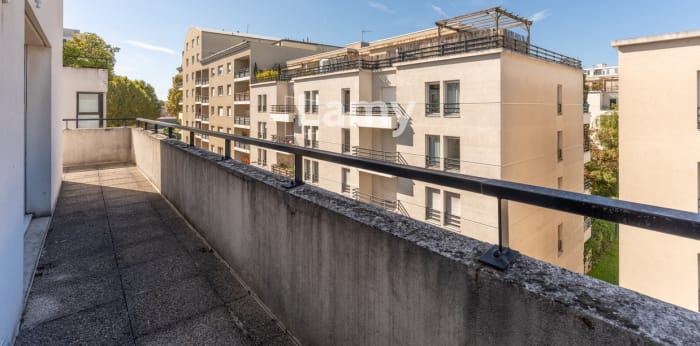 Image 5 sur 9 - Appartement  ·  Vente · Lyon (69007) · 3 pièces · 68m²