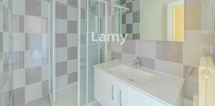 Image 11 sur 12 - Appartement  ·  Vente · Gleize (69400) · 4 pièces · 69m²