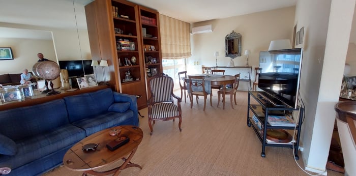 Image 1 sur 5 - Appartement  ·  Vente · Merignac (33700) · 1 pièce · 145m²