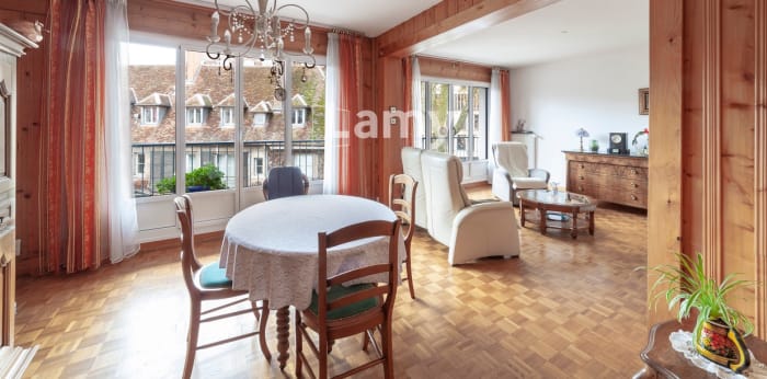 Image 3 sur 9 - Appartement  ·  Vente · Besancon (25000) · 5 pièces · 99m²