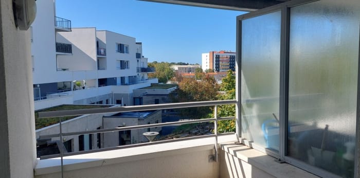 Image 3 sur 6 - Appartement  ·  Vente · La Roche Sur Yon (85000) · 3 pièces · 67m²